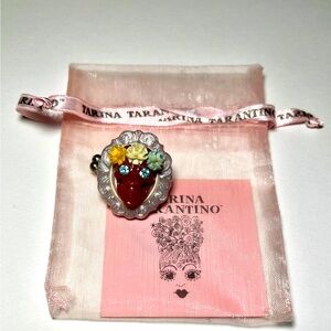 Rare Tarina Tarantino skull ring